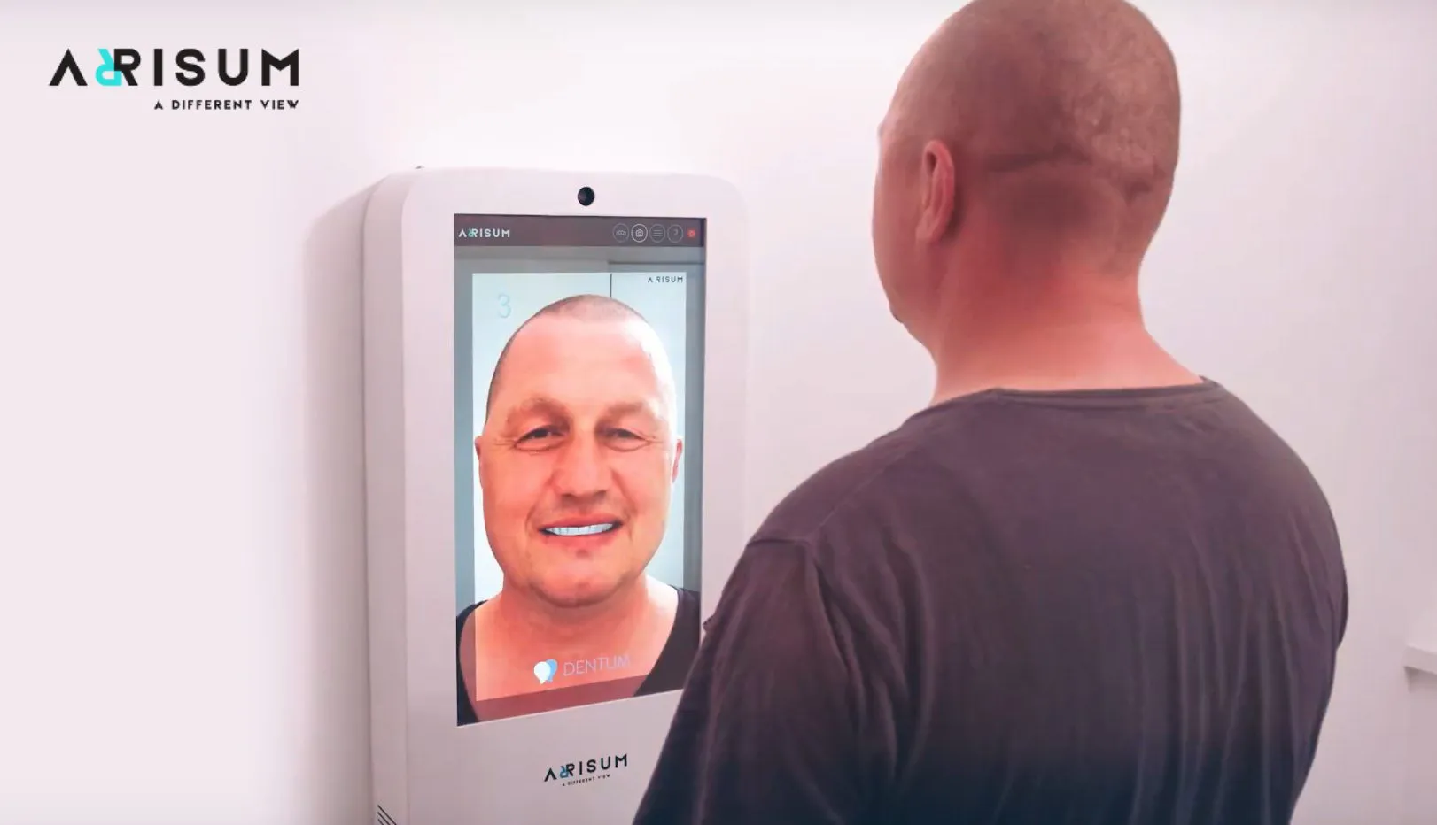 Arrisum: Trying out a new smile virtually