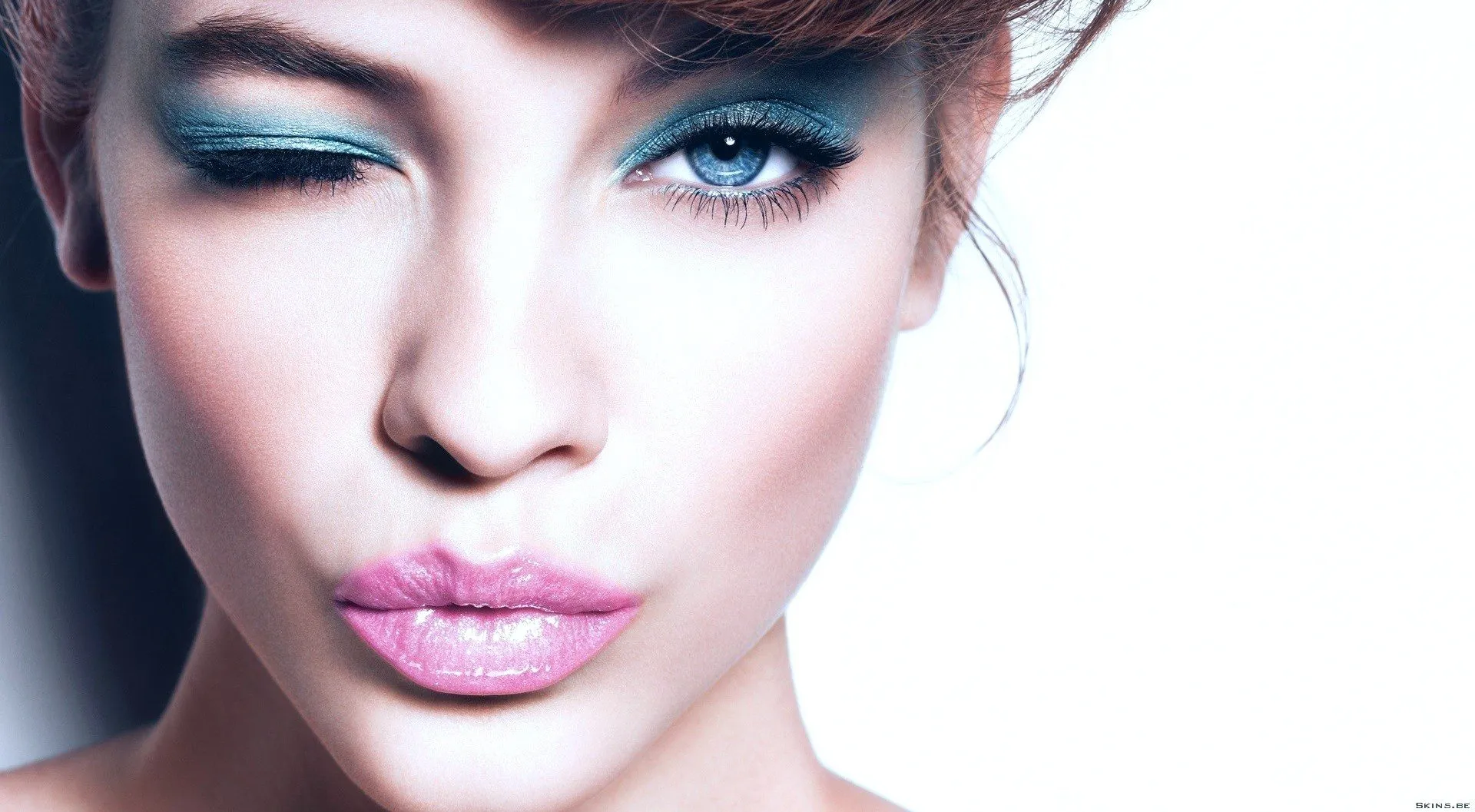 Why every cosmetic brand needs an AR makeup try-on in 2023